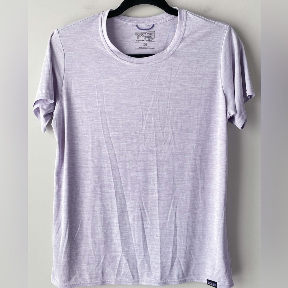 Patagonia Womens Capilene Cool Daily Shirt M Purple Pastel Lightweight Gorpcore